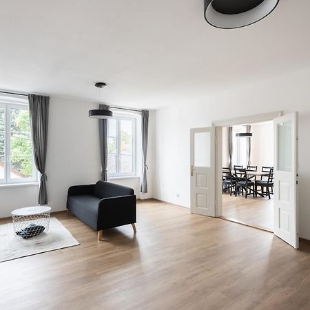 Vacov Apartment Екстериор снимка