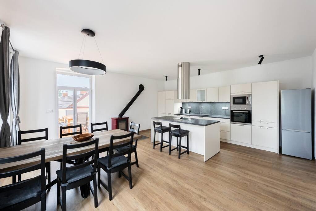 Vacov Apartment Екстериор снимка