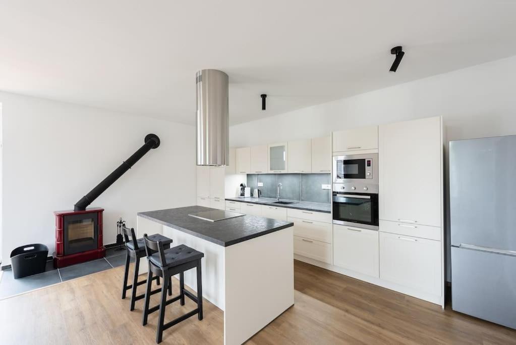 Vacov Apartment Екстериор снимка